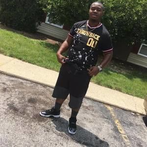 Meet your Posher, Latroy